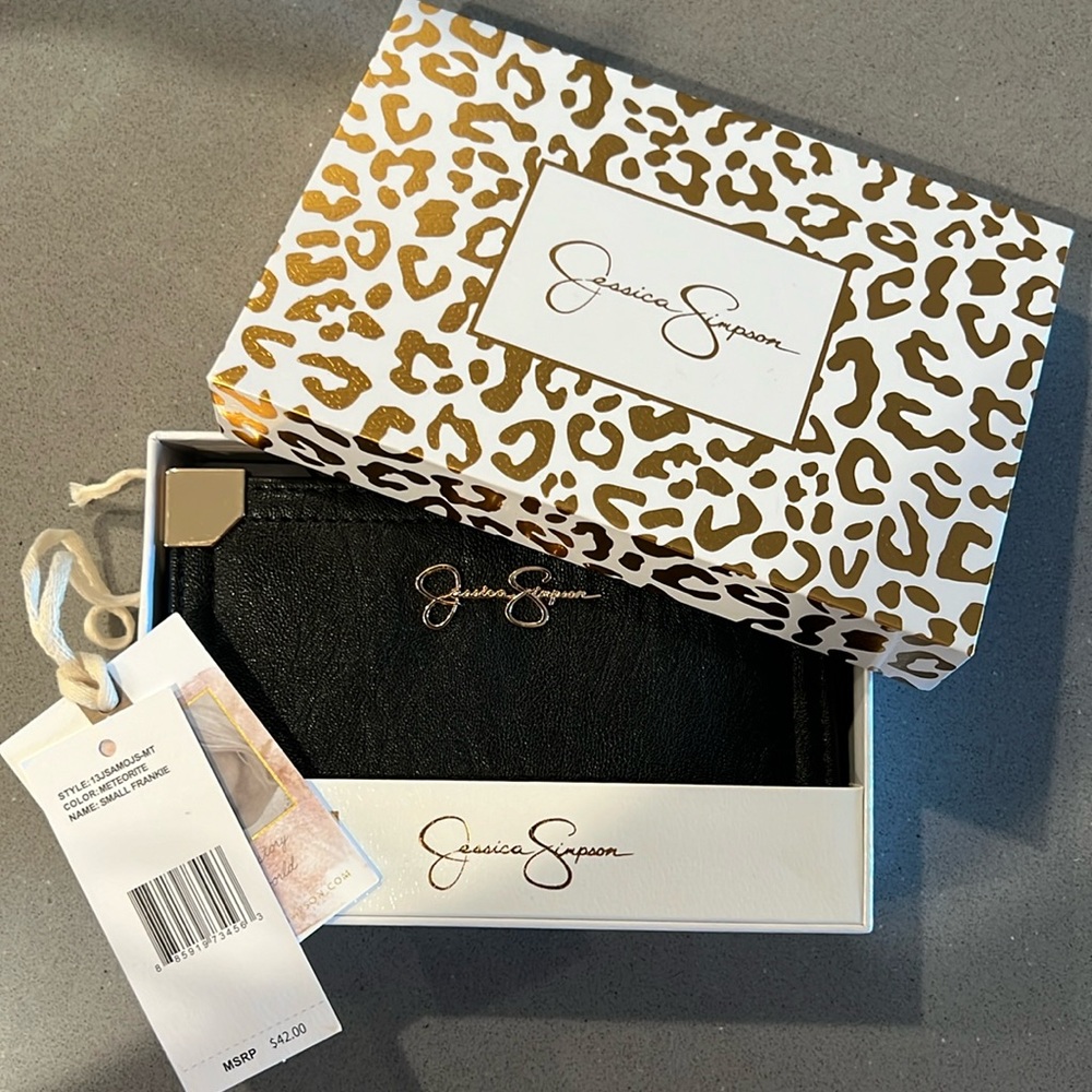 Jessica Simpson wallet